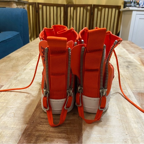 Nike Shoes Men’s. Blood Orange. Size 8.5 - Picture 5 of 8